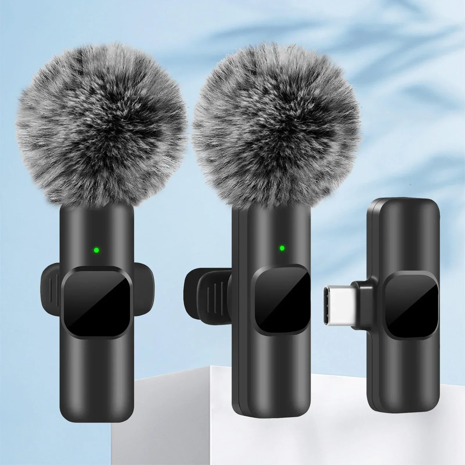 The Best-selling Wireless Lapel Microphone for Mobile Live Streaming A Lapel Wireless Mini Microphone for Outdoor Live Streaming