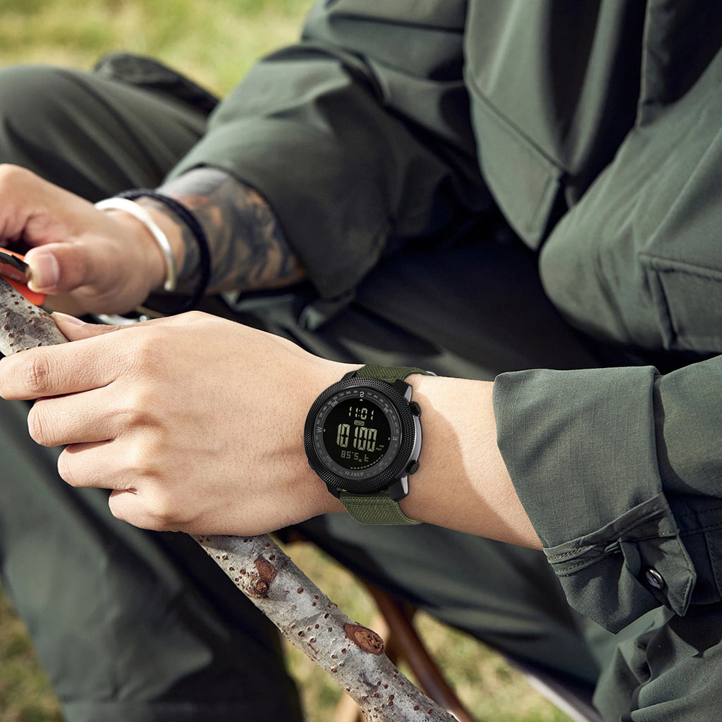 Avtrek Sport Digital Watch Military Army Watches Men's Outdoor Hiking Compass Waterproof Altimeter Barometer Tourist Wrist Watch